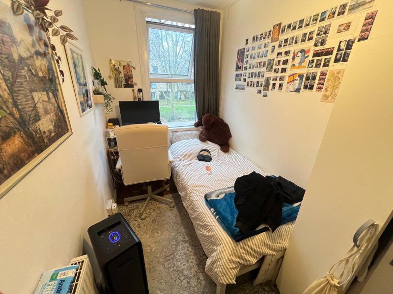 Photo 1: £196pw with all bills included