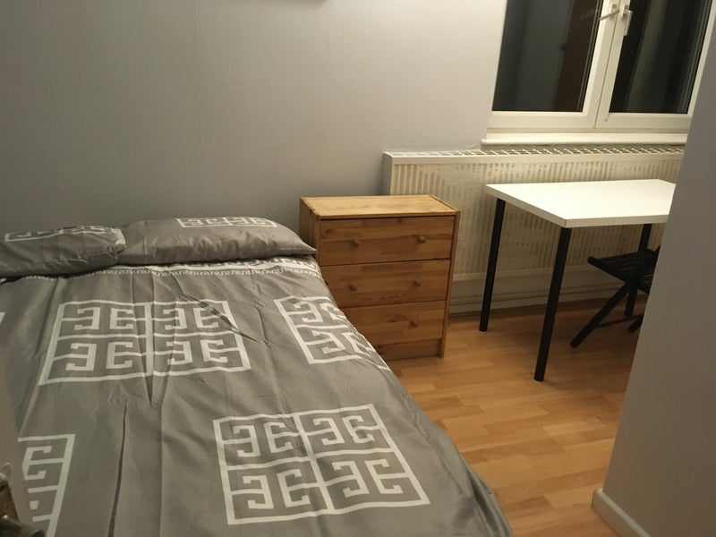 Photo 1