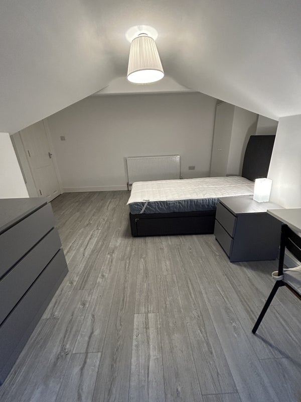 Apartment in Doncaster, Balby - View 4