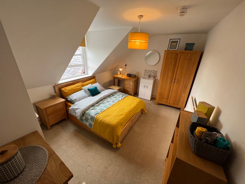 Photo 1: Second floor rear room - gorgeous solid oak furniture ottoman bed