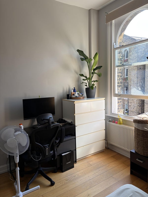 Apartment in London - View 2