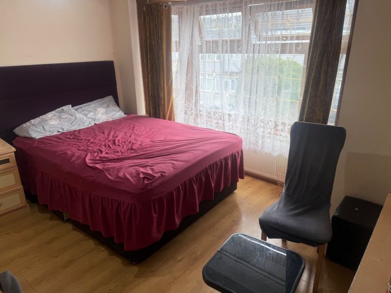 Apartment in Luton - More