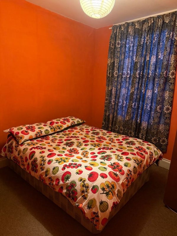 Apartment in Bristol, Windmill Hill, Bedminster - More