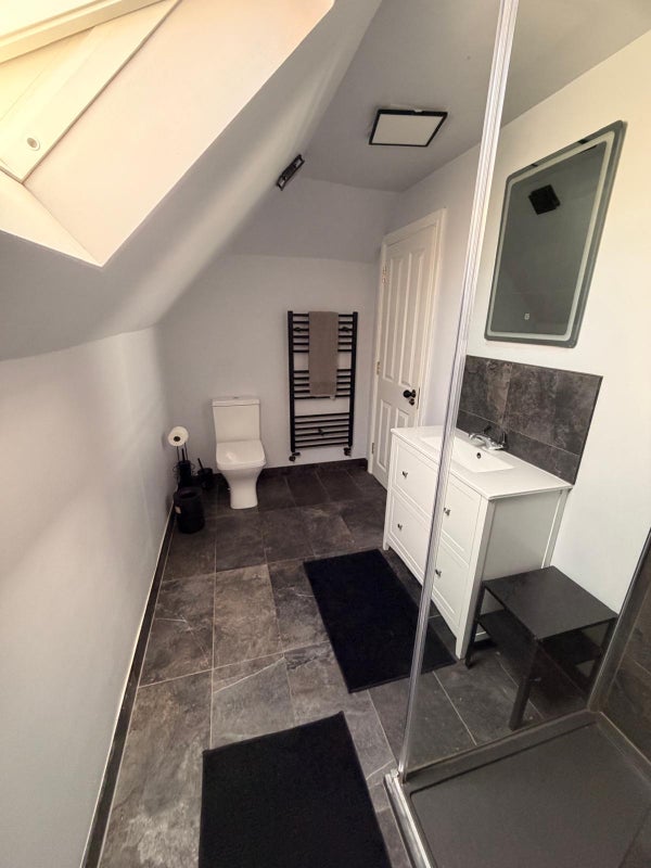 Apartment in Worthing, West Sussex - More