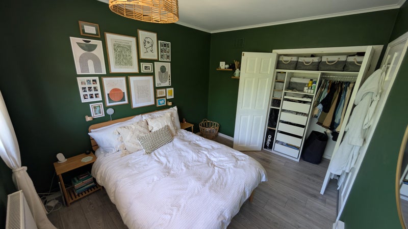 Photo 1: Double room available with built in drawers and storage in a double wardrobe