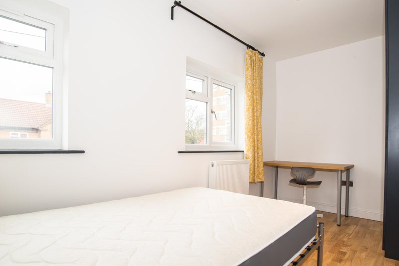 Apartment in London, London Borough of Lewisham - View 6