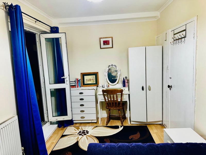 Apartment in London, Malmesbury East Estate, Bow - View 6