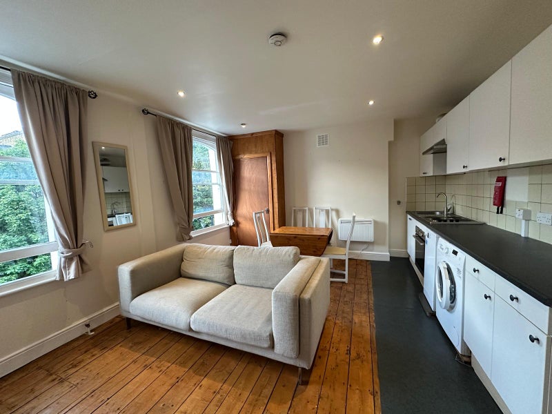 Apartment in London - View 2