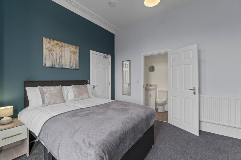 Apartment in Plymouth, Mutley - View 2
