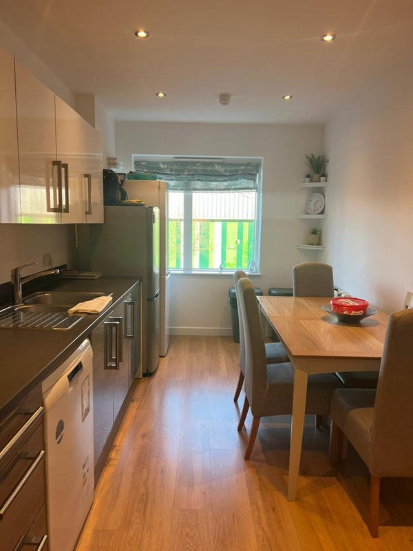 Apartment in London - More