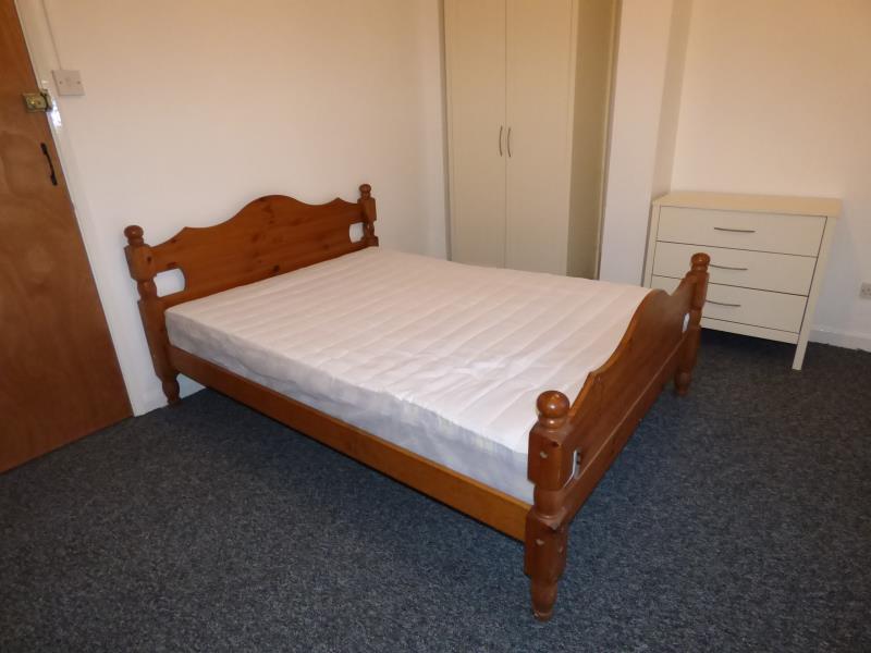 Cheap room near train station, Ipswich