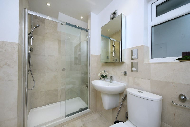 Apartment in London, Norbury - More