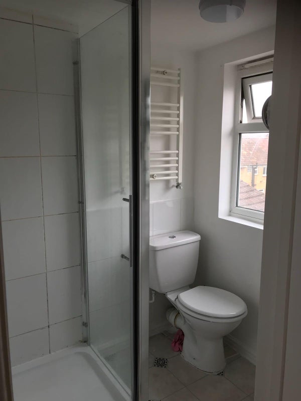 Apartment in London, Camberwell - More