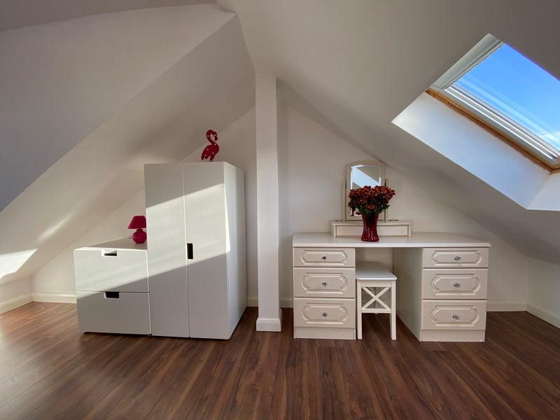 Spasious, Bright, Double Loft Room for Rent!, East Ham