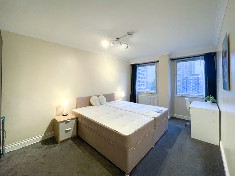 Photo 1: Room 1 