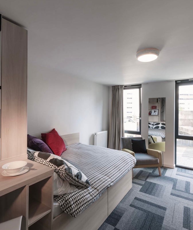 Apartment in Newcastle upon Tyne, Tyne and Wear - View 2