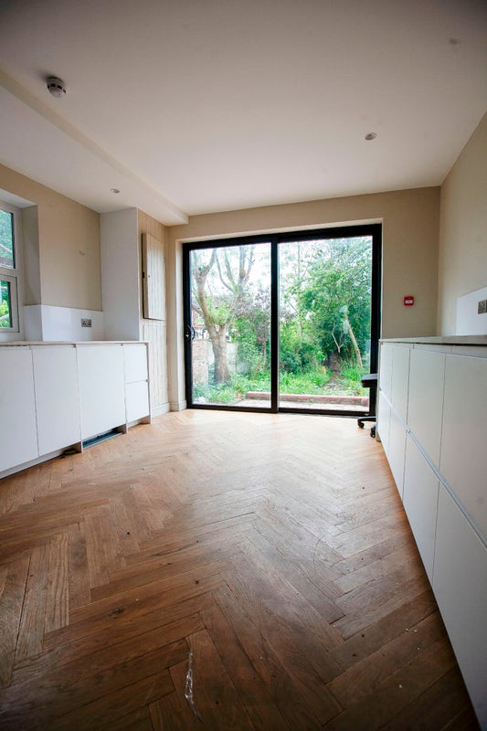 Apartment in Manchester, Victoria Park, Chorlton-on-Medlock - View 2