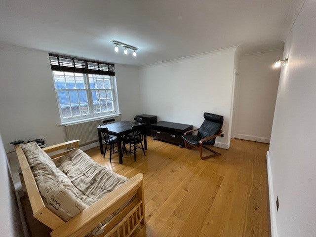 Two Double Bed Apartment Close To UCL, Bloomsbury