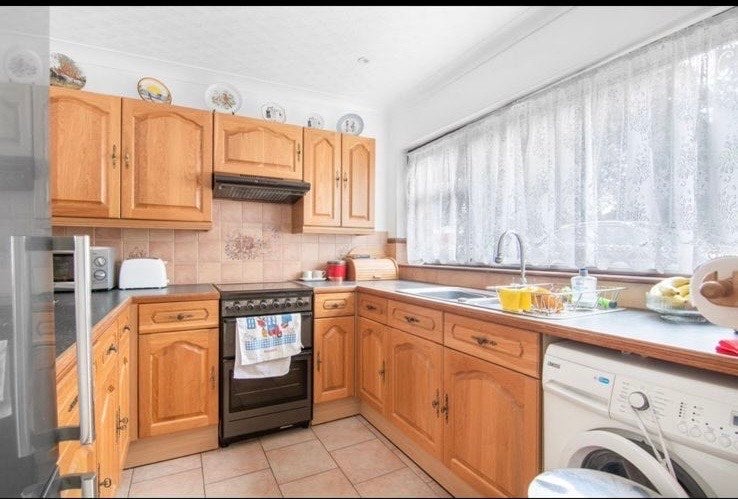Apartment in London, Little Ilford - View 2