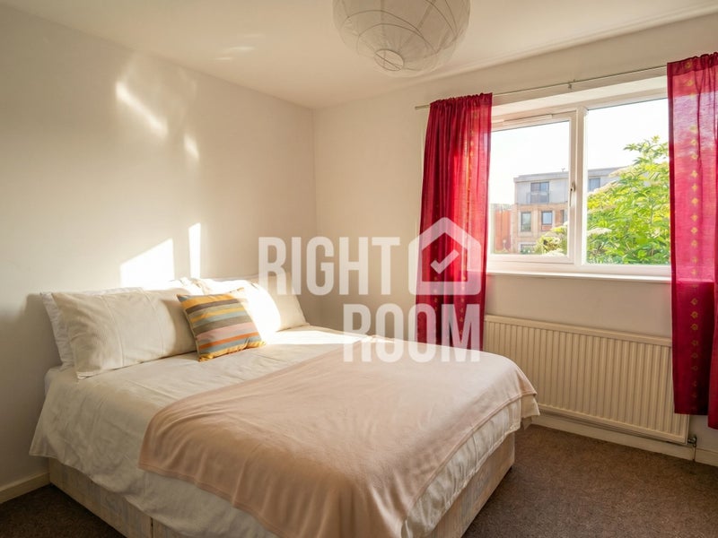++Spacious Rooms Avai in Canning Town E16 ASAP++, Canning Town