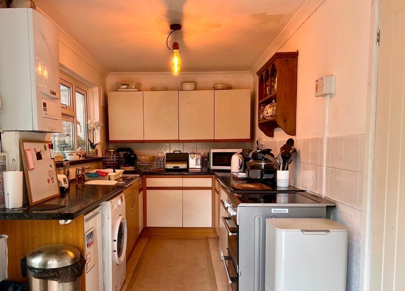 Double Room to Rent. - View 6