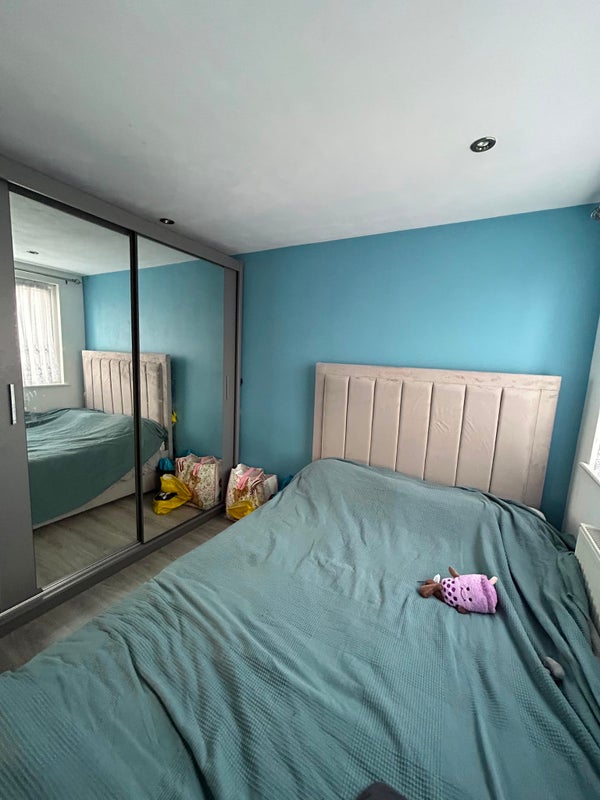 Room - View 2