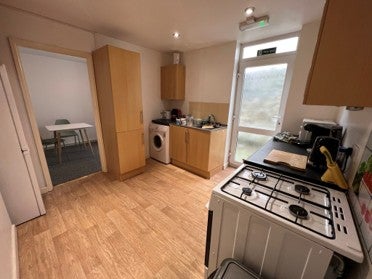 Apartment in Plymouth, Greenbank - View 4