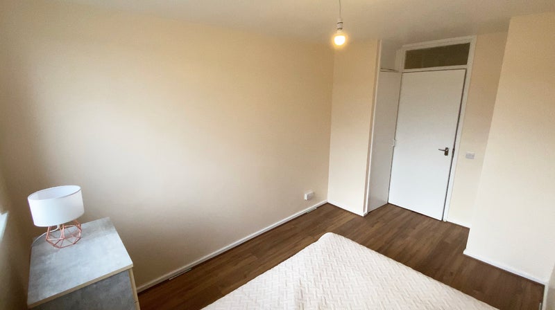 Photo 1: room A