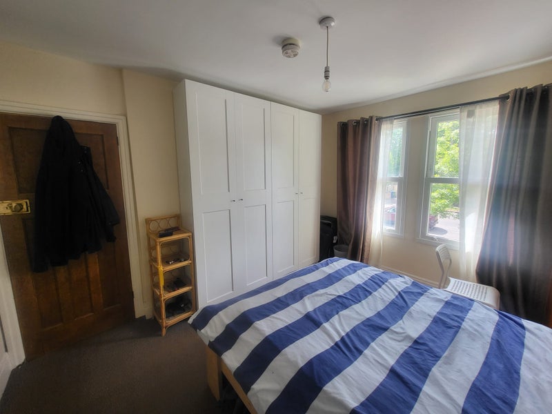 At the moment we have two rooms available - View 4