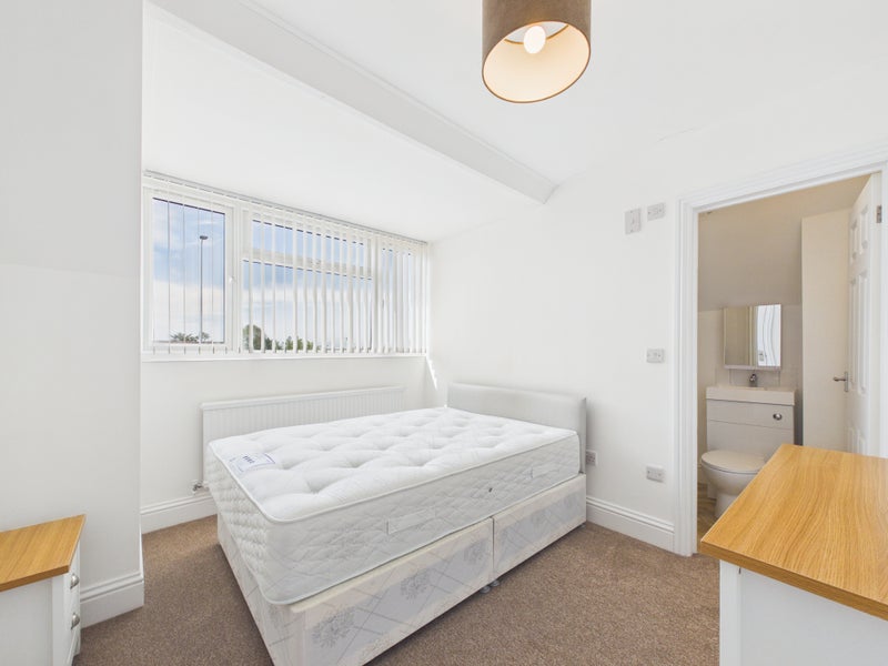 Apartment in Adur, Sompting - View 4