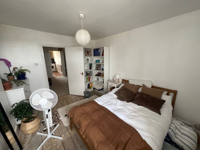 Apartment in Cheltenham, Warden Hill, Montpellier - View 2