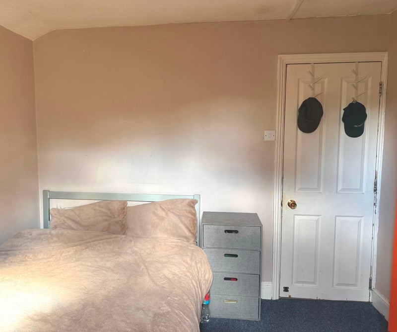 Apartment in Cambridge, Petersfield - View 2