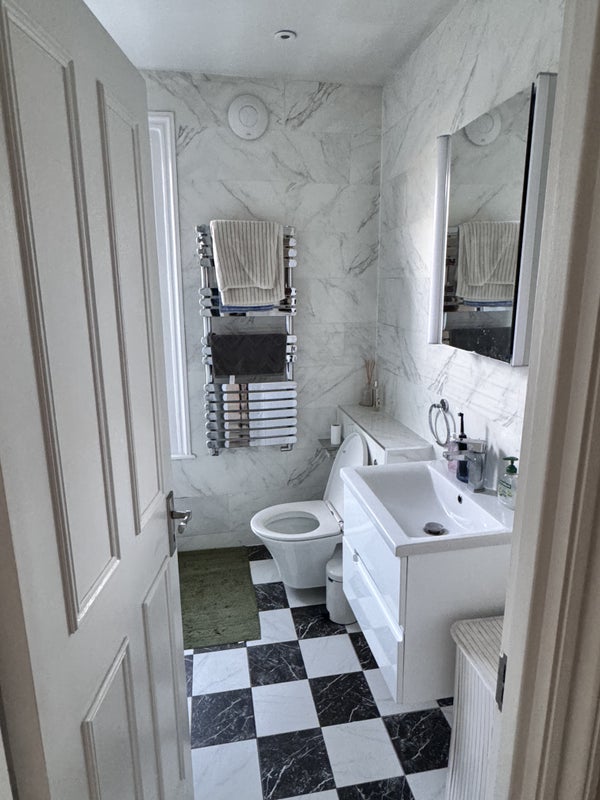 Apartment in Battersea - More