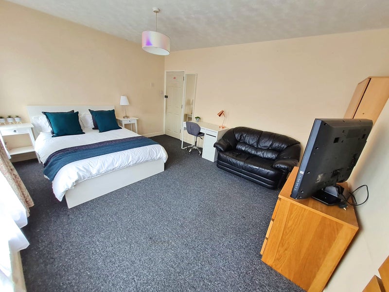 Apartment in Southampton, Bedford Place, The Polygon - More