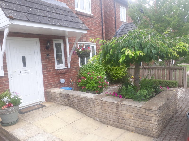 Photo 1: Entrance