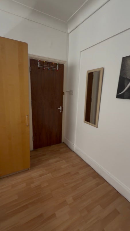 Apartment in Kensal Rise - View 3