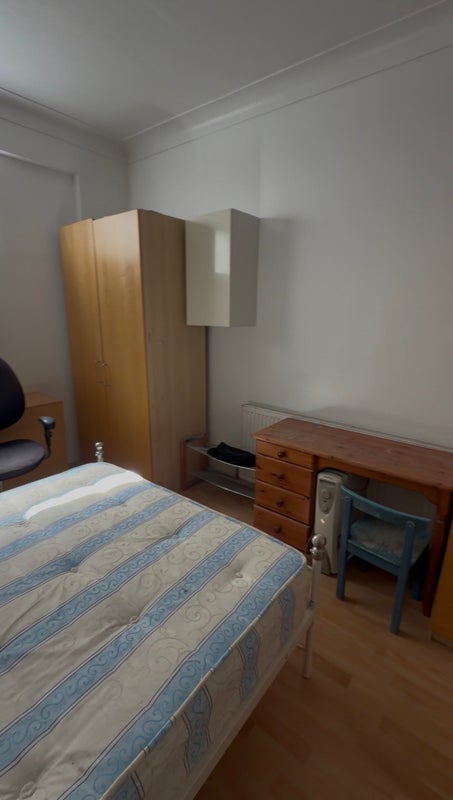 Apartment in Kensal Rise - View 5