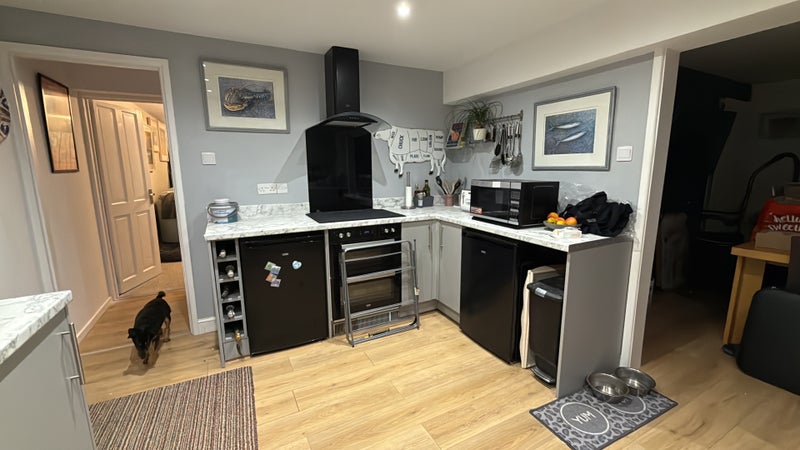 Apartment in Cheltenham, Sandford, Fairview - View 2