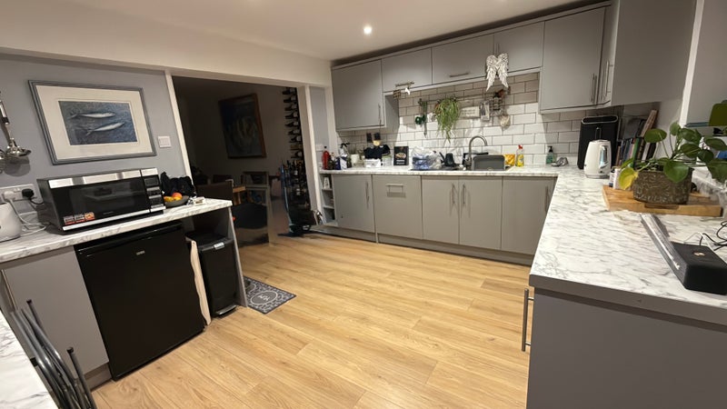 Apartment in Cheltenham, Sandford, Fairview - View 4