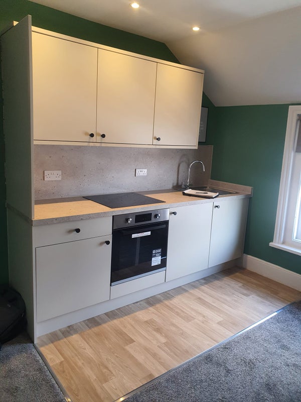 Apartment in Portsmouth, Southsea - View 2