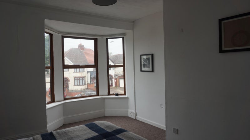 Apartment in Wolverhampton, Penn - View 4