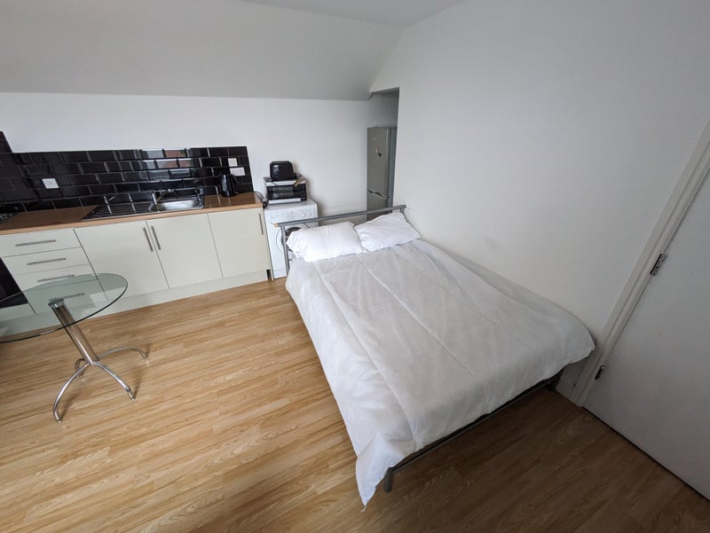 Apartment in Nottingham, Butlers Hill, Hucknall - View 4