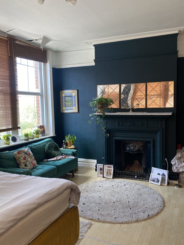 Photo 1: Bedroom 