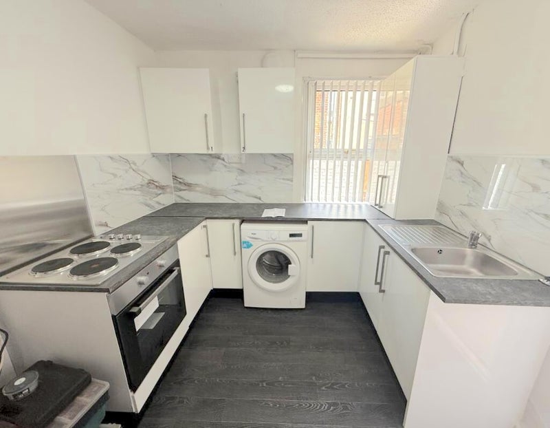 Apartment in Liverpool - View 4