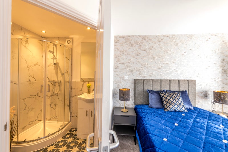 Apartment in Bristol, Knowle - View 2