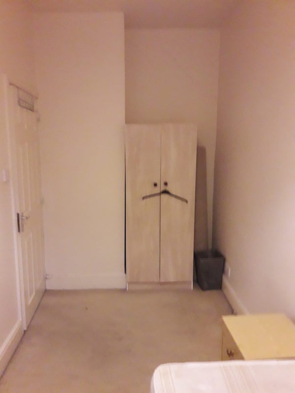 Apartment in Manchester, Victoria Park, Rusholme - View 2