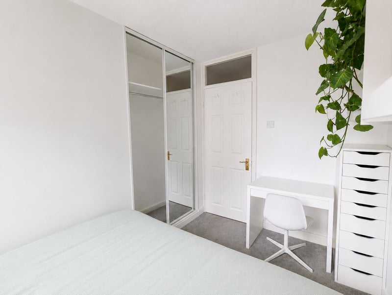 Apartment in London, London Borough of Tower Hamlets - More
