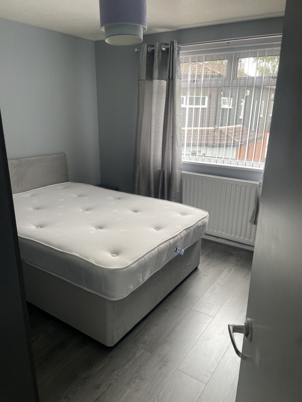 Apartment in Runcorn, Murdishaw - View 2