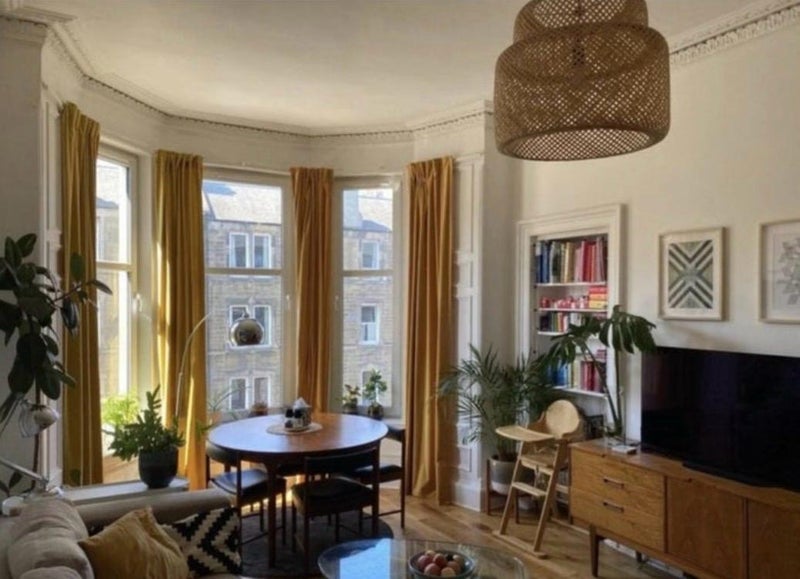 Photo 1: Living room