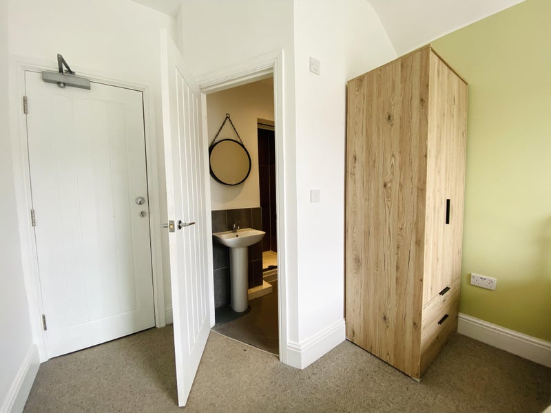 Apartment in Doncaster, South Yorkshire - View 2